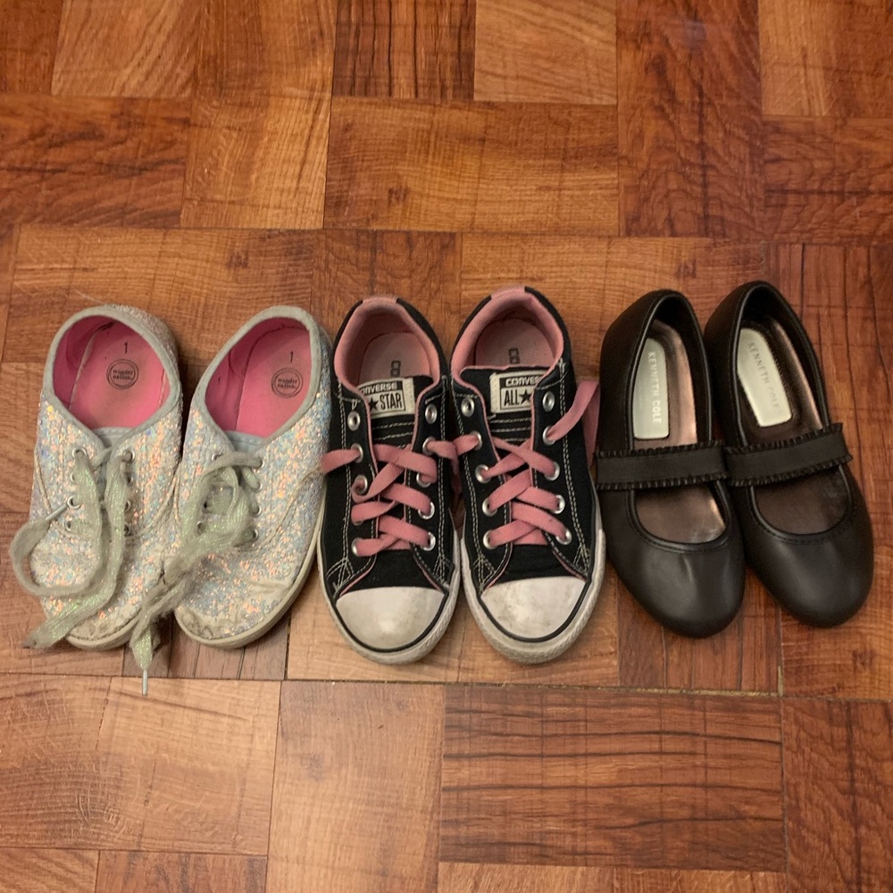 Size one shoe bundle for girls